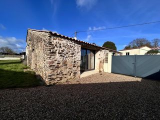  Maison � vendre 8 pi�ces 243 m�