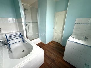  Appartement � vendre 3 pi�ces 77 m�