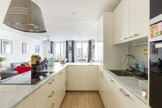  Appartement � vendre 3 pi�ces 84 m�