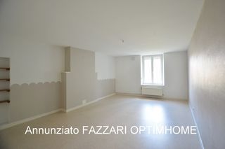  Immeuble � vendre 7 pi�ces 255 m�