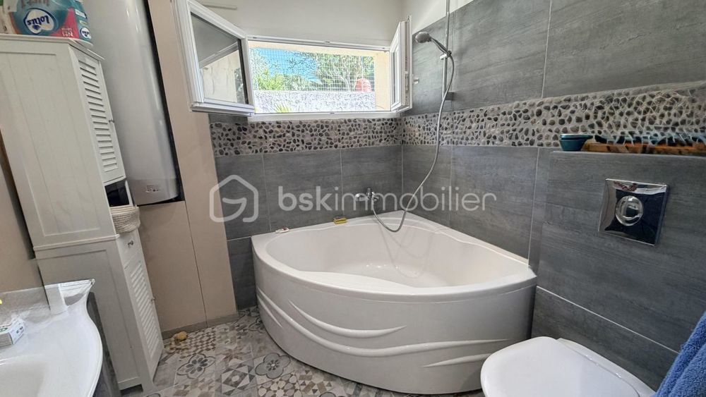 � vendre  Villa Six-Fours-les-Plages (83140)