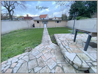  Maison � vendre 9 pi�ces 250 m�