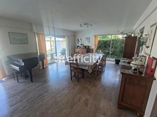  Maison � vendre 9 pi�ces 213 m�