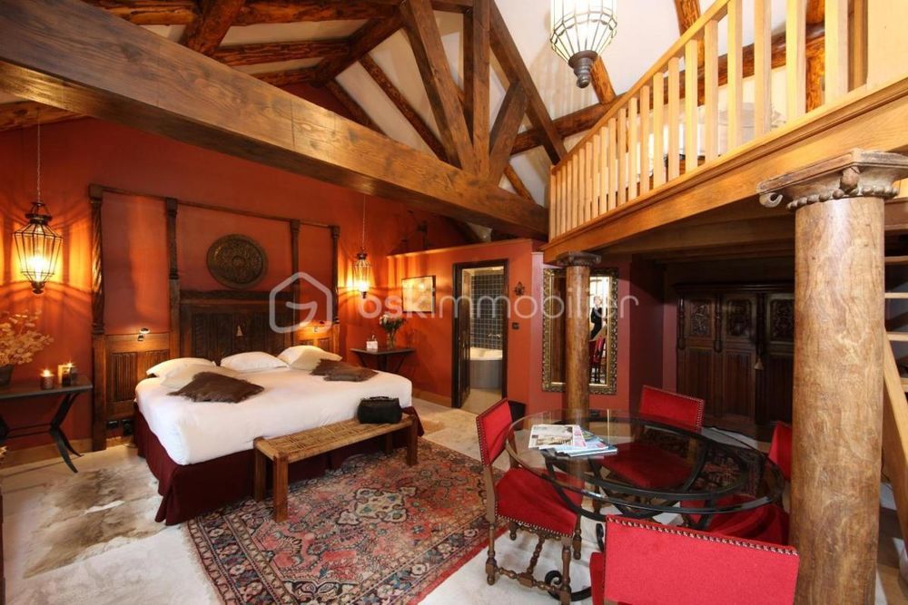 � vendre  Propri�t�/ch�teau Saint-Flour (15100)