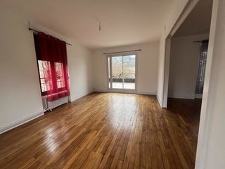  Appartement � louer 4 pi�ces 124 m�