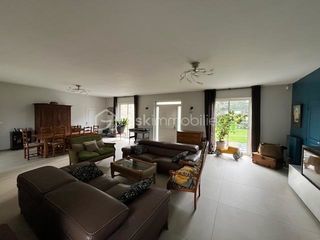  Maison � vendre 7 pi�ces 214 m�