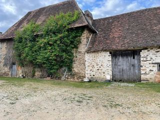  Remise / Grange � vendre 10 pi�ces 394 m�