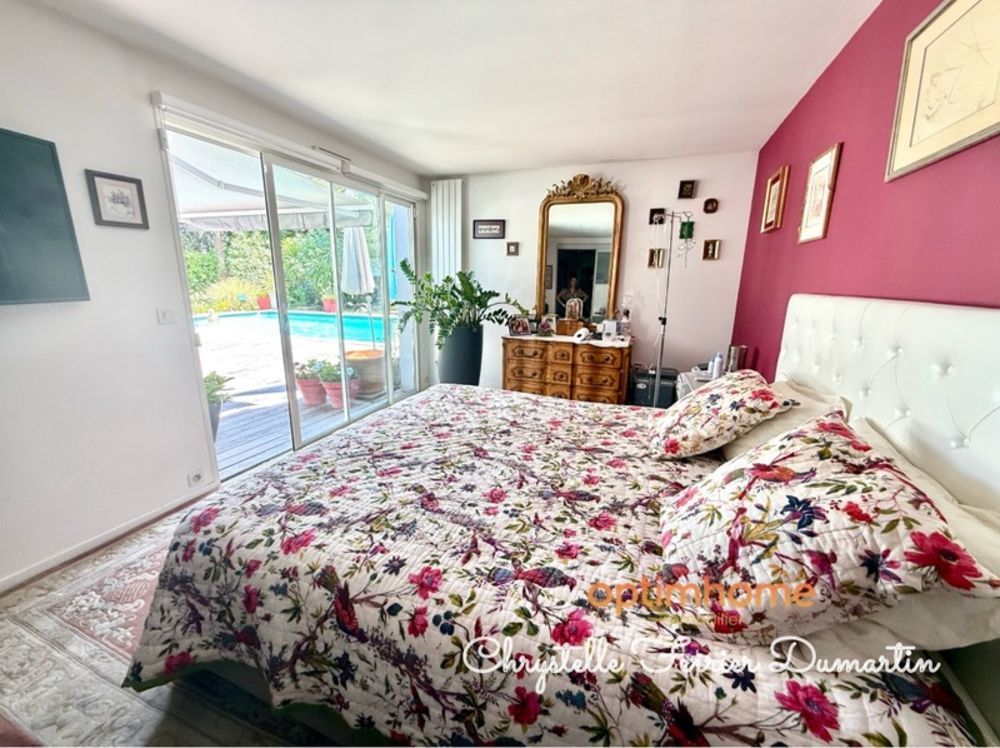 � vendre  Villa Carbon-Blanc (33560)