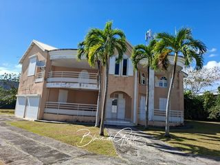  Maison � vendre 7 pi�ces 210 m�