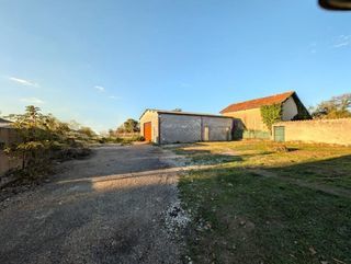  Remise / Grange � vendre 1 pi�ce 100 m�