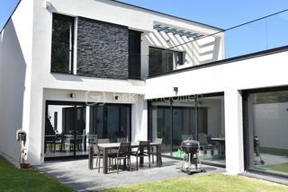  Maison � vendre 7 pi�ces 264 m�