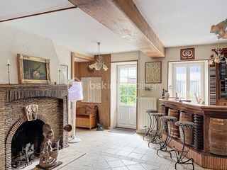  Propri�t�/ch�teau � vendre 15 + pi�ces 550 m�