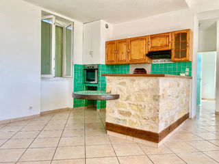  Immeuble � vendre 15 + pi�ces 700 m�