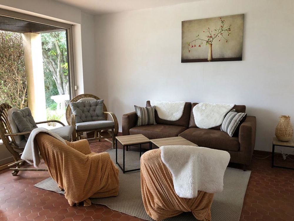 � vendre  Villa La Croix-Valmer (83420)