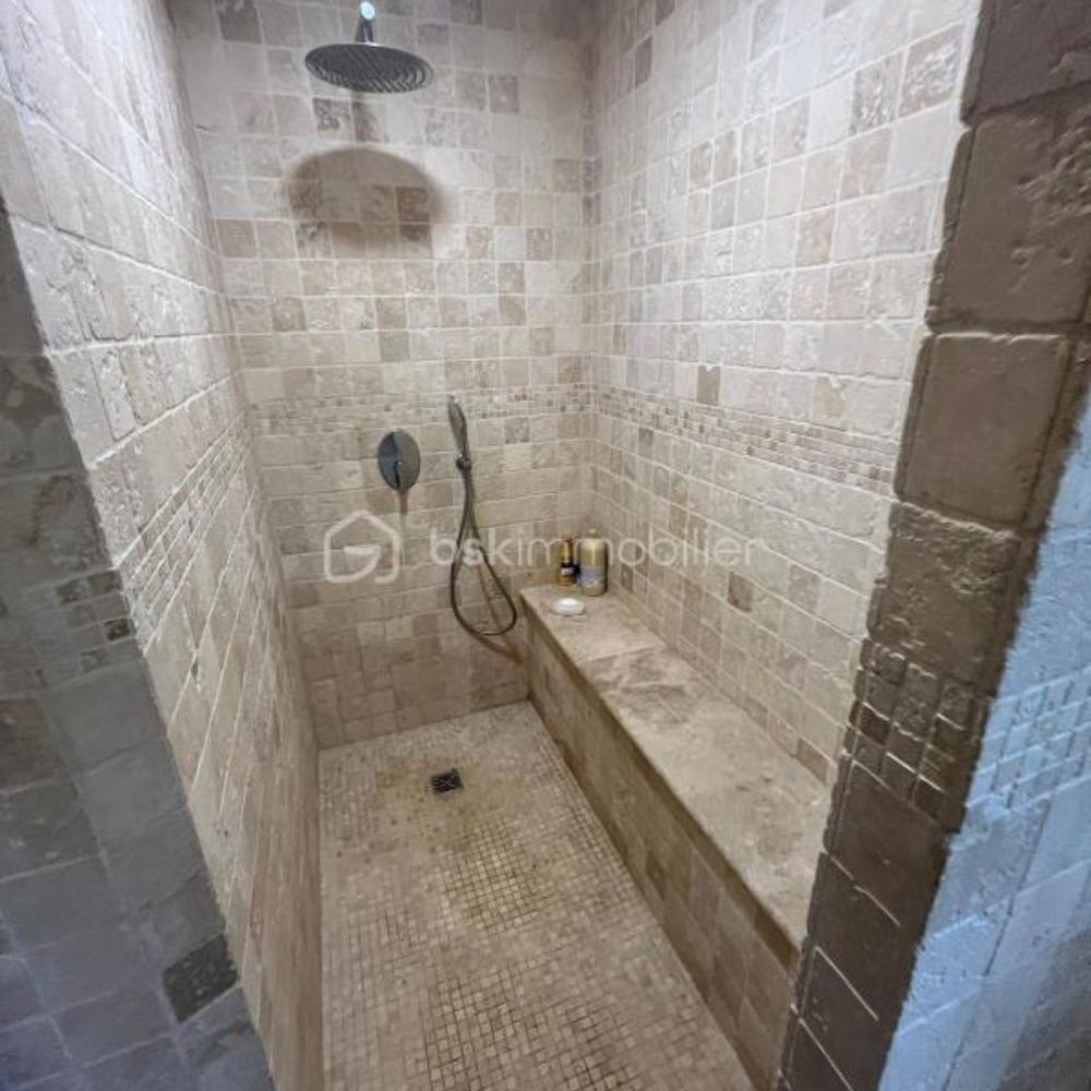 � vendre  Maison Solli�s-Pont (83210)