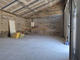  Immeuble � vendre 15 + pi�ces 820 m�