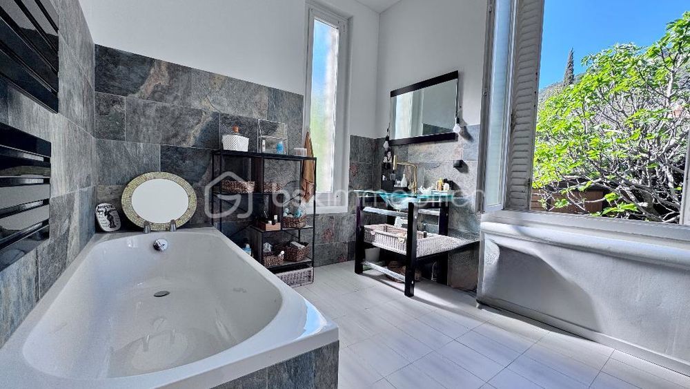 � vendre  Villa Toulon (83100)