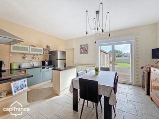  Maison � vendre 8 pi�ces 243 m�