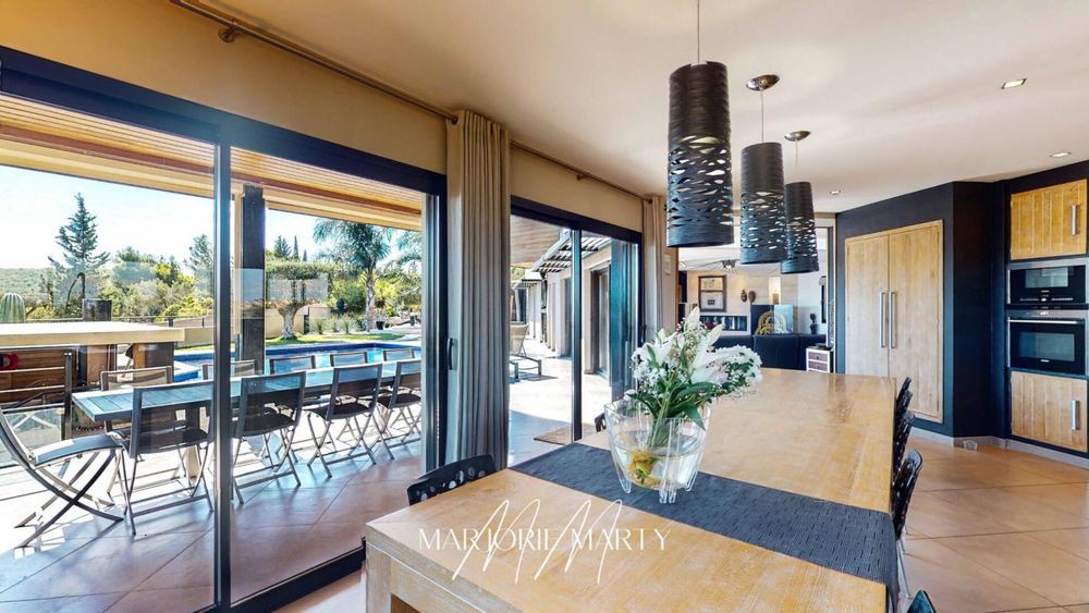 � vendre  Propri�t�/ch�teau Narbonne (11100)