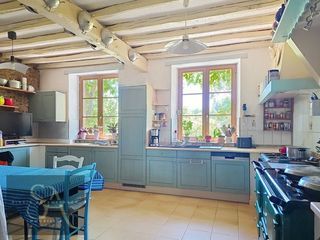  Maison � vendre 9 pi�ces 214 m�