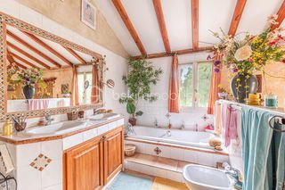  Maison � vendre 10 pi�ces 250 m�