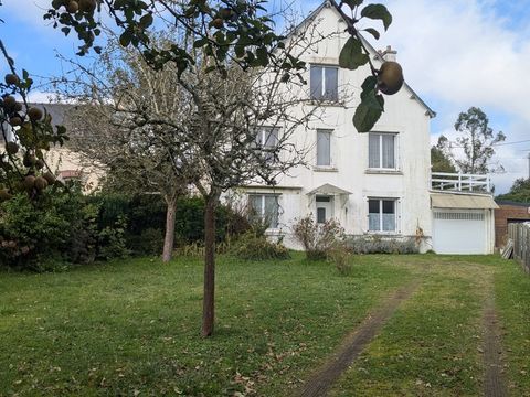   GUEMENE SUR SCORFF GRANDE MAISON DE 130M� ENVIRON AVEC VIE DE PLAIN PIED SUR 2 NIVEAUX PARCELLE DE 587m� Maison - 5 pi�ce(s) - 130 m�