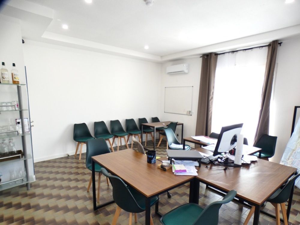 � vendre  Propri�t�/ch�teau Vias (34450)