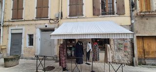  Immeuble � vendre 14 pi�ces 423 m�