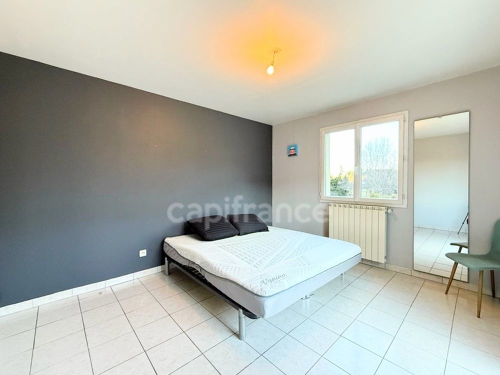 � vendre  Maison Manteyer (05400)