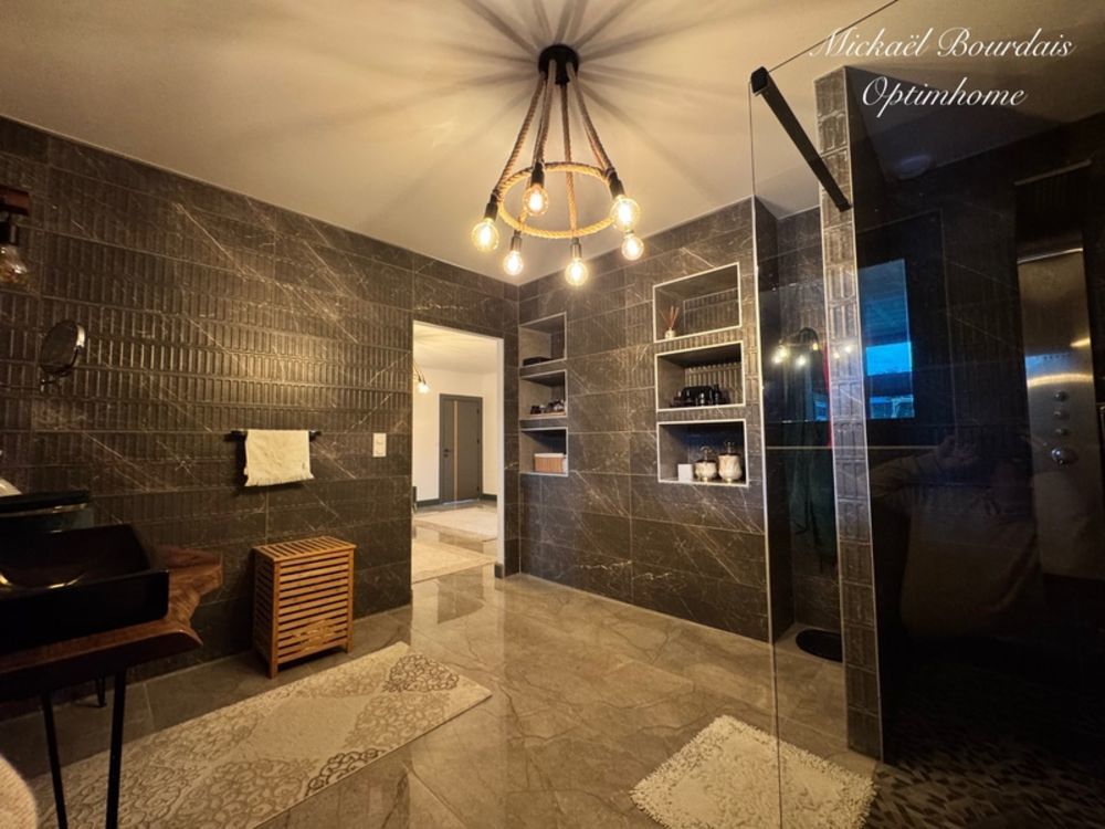 � vendre  Villa Solesmes (72300)