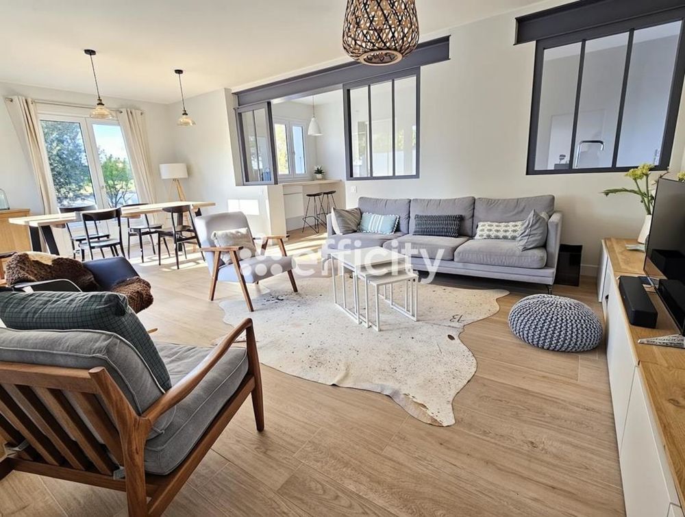 � vendre  Maison Saint-Martin-de-R� (17410)