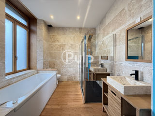  Maison � vendre 9 pi�ces 300 m�