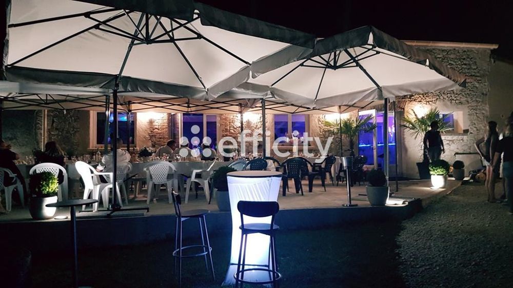 � vendre  Maison Saint-Martin-de-Coux (17360)