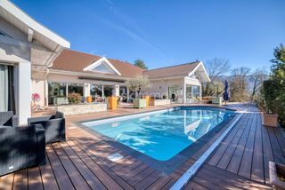  Propri�t�/ch�teau � vendre 11 pi�ces 751 m�