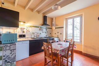  Propri�t�/ch�teau � vendre 13 pi�ces 277 m�