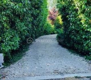  Propri�t�/ch�teau � vendre 10 pi�ces 395 m�