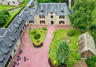  Propri�t�/ch�teau � vendre 15 + pi�ces 1359 m�