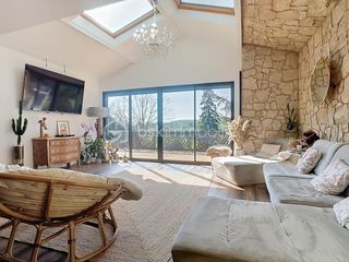  Propri�t�/ch�teau � vendre 8 pi�ces 310 m�