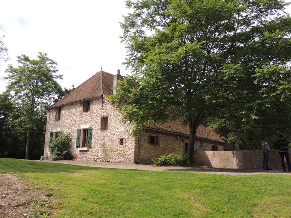 � vendre  Propri�t�/ch�teau Myennes (58440)