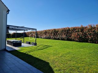  Propri�t�/ch�teau � vendre 8 pi�ces 240 m�