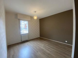  Appartement � louer 4 pi�ces 77 m�