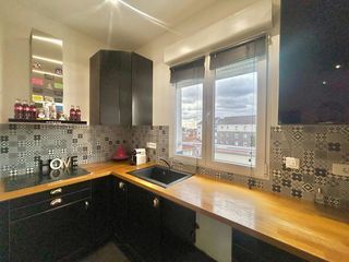  Appartement � vendre 7 pi�ces 105 m�