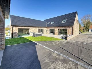  Maison � vendre 7 pi�ces 255 m�