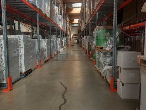 A LOUER - BATIMENT D'ACTIVITE 14999 39700 Dampierre