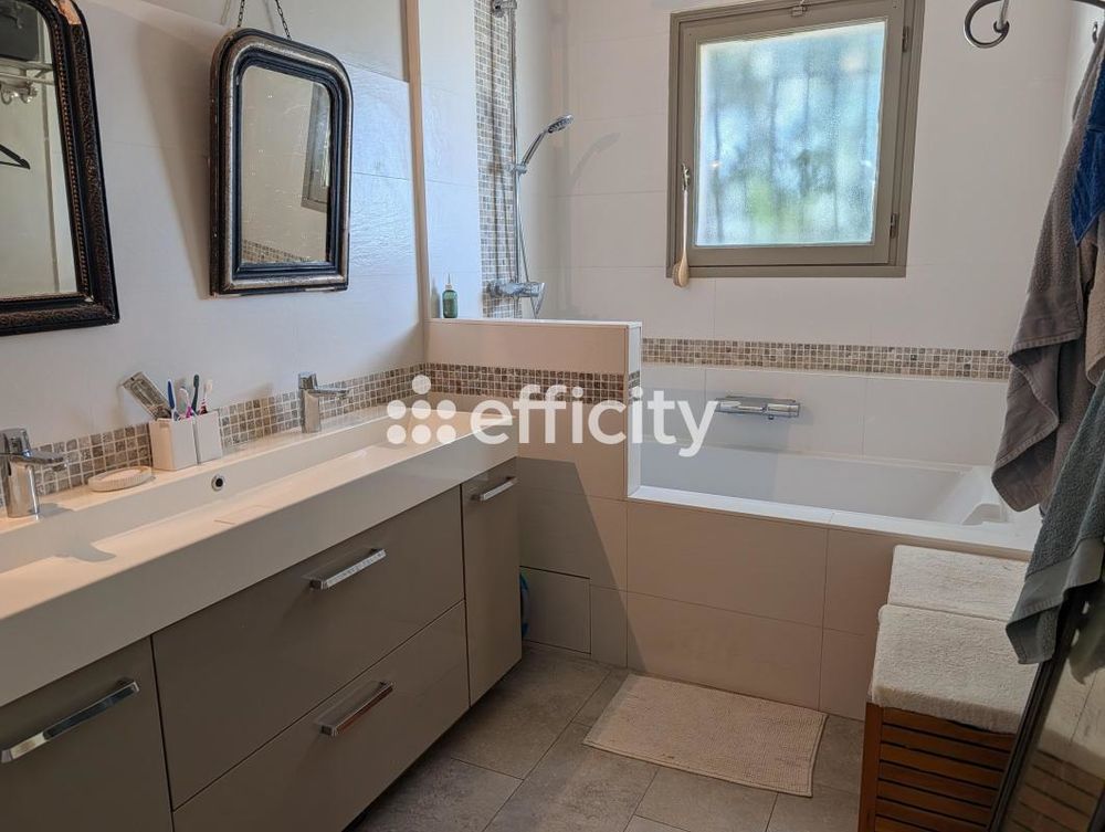 � vendre  Maison Velaux (13880)