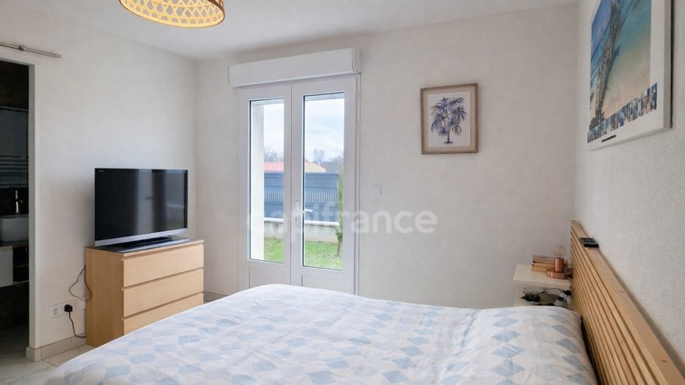 � vendre  Maison Farges (01550)