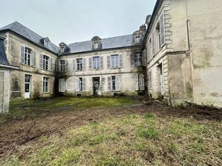  Immeuble � vendre 15 + pi�ces 1340 m�