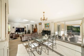  Villa � vendre 5 pi�ces 190 m�