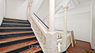  Immeuble � vendre 15 + pi�ces 371 m�