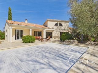  Maison � vendre 7 pi�ces 230 m�